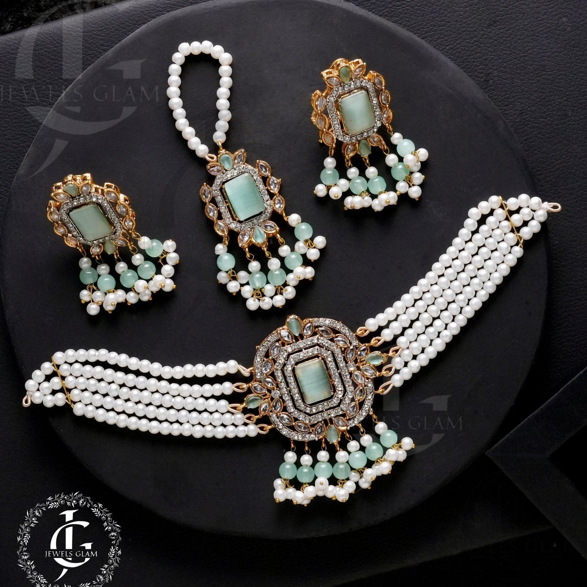 American Diamond Choker Set With Tika