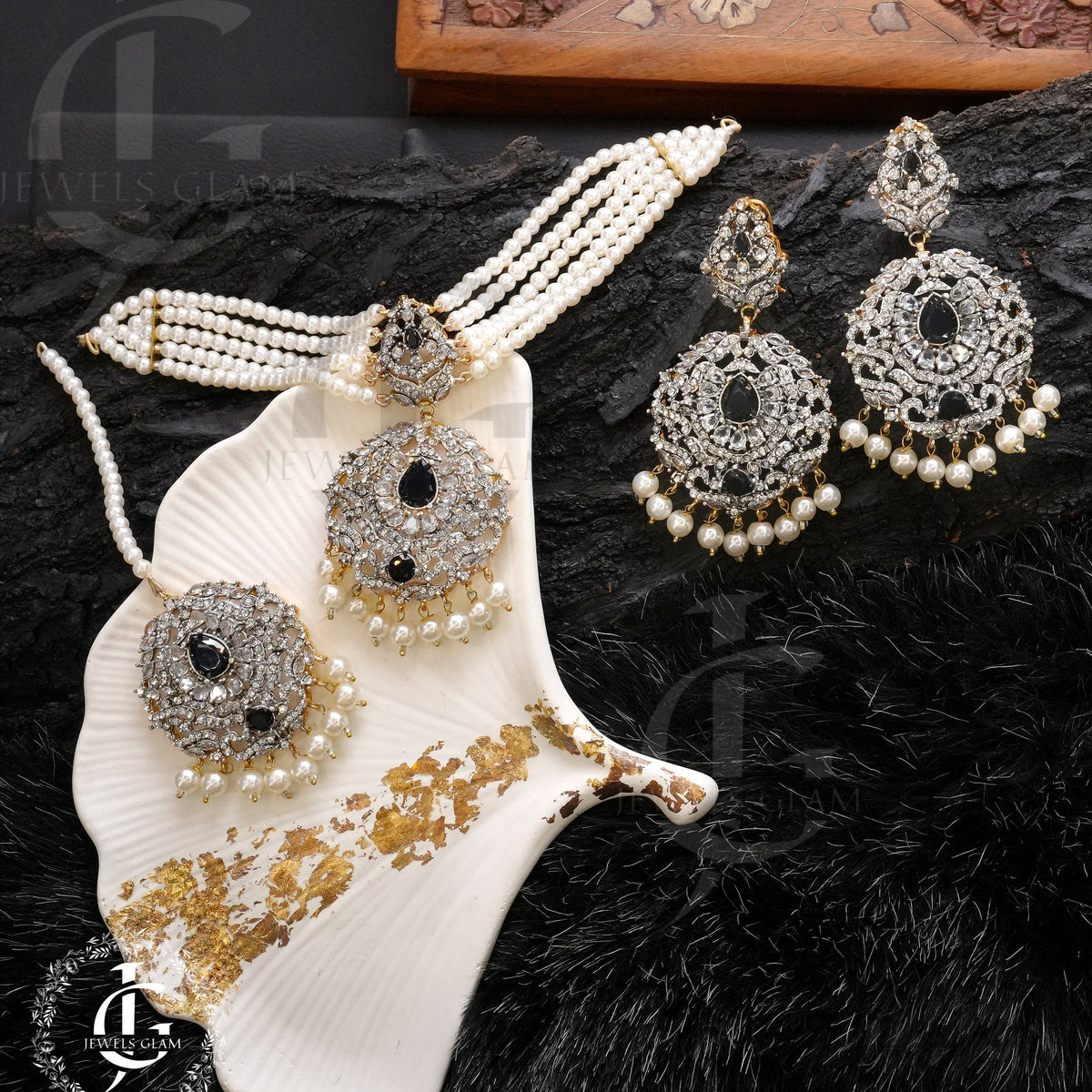 Studded Zircon Choker Set