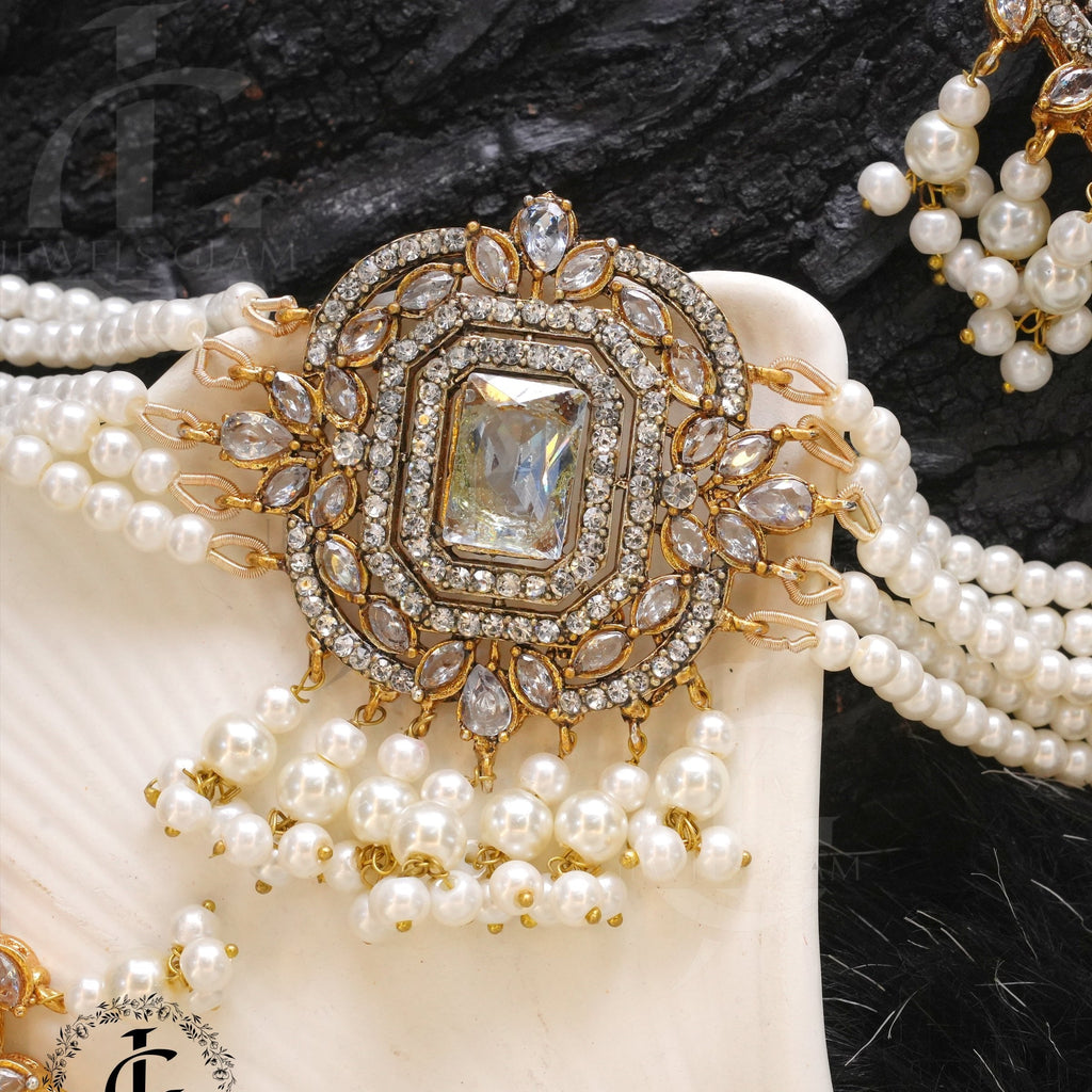American Diamond Choker Set With Tika
