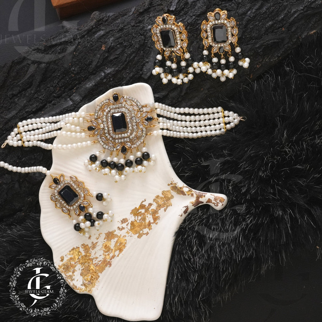 American Diamond Choker Set With Tika