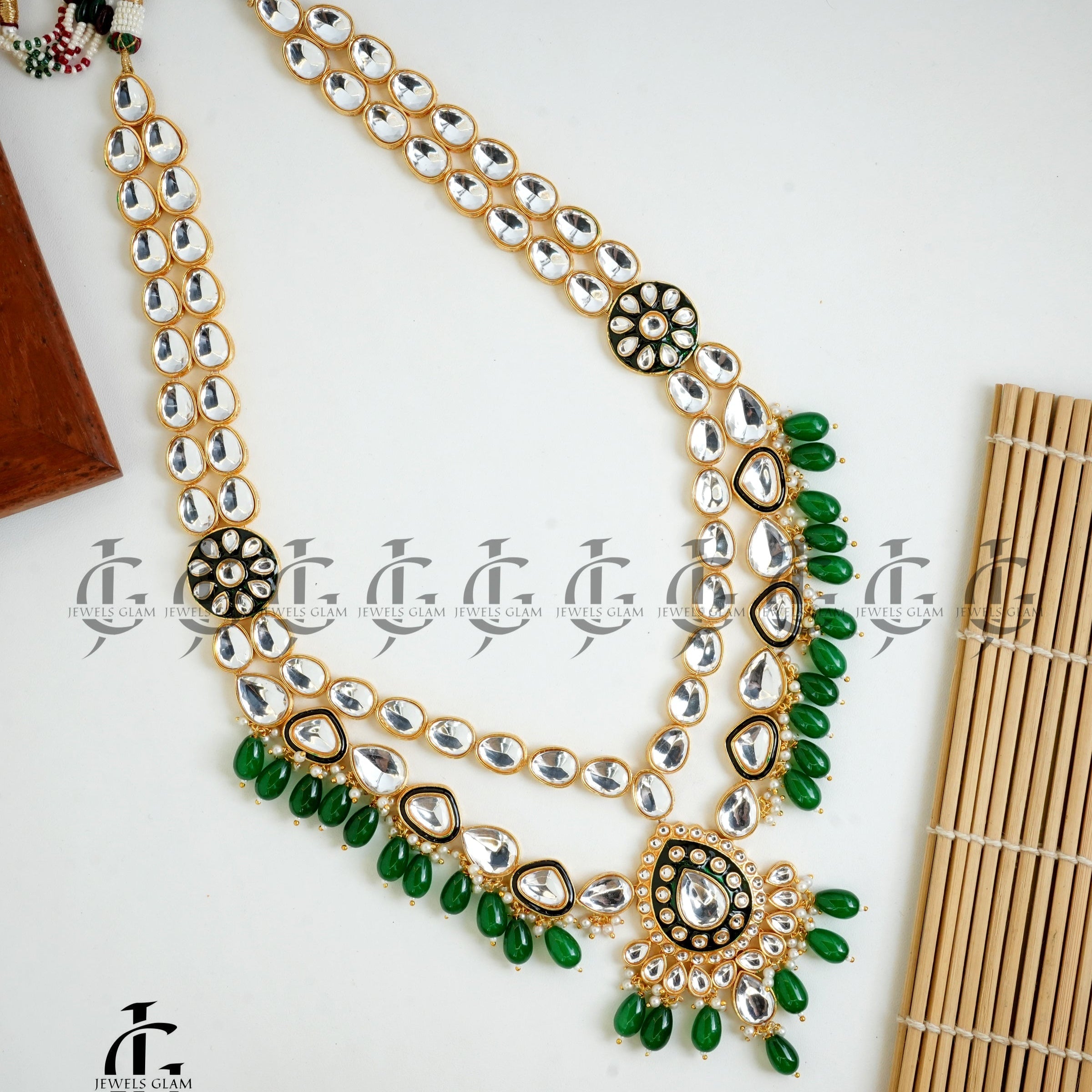 Radiant Kundan and Green Bead Bridal Jewelry Set