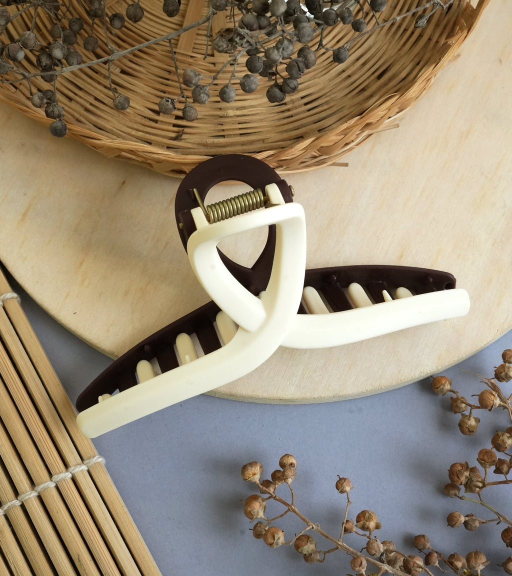 Minimalist Matte Hair Claw Clips – Classic Elegance"