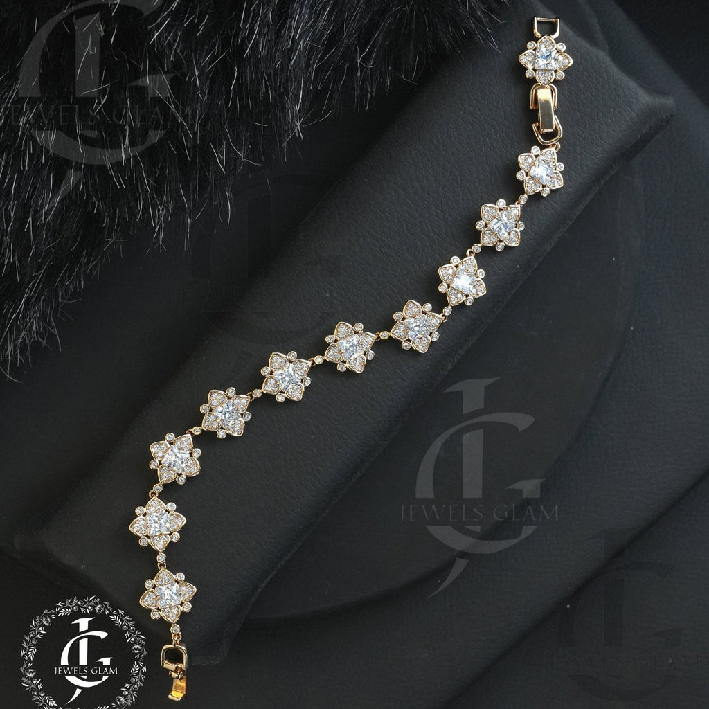 Sparkling Floral Elegance Bracelet